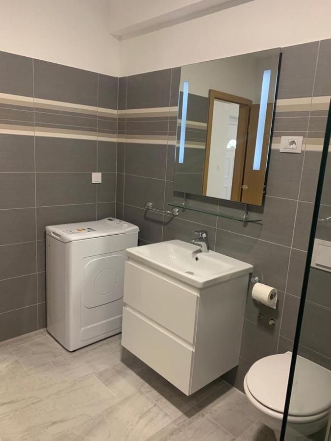 וינקורן Apartman Dalija מראה חיצוני תמונה